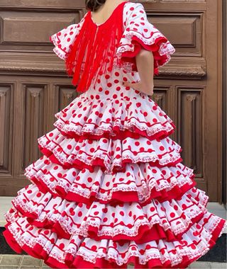 Traje de Flamenca Niña 9-10-11 años mas o menos