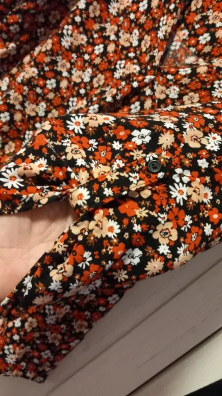 Blusa CANDA C&A floral roja talla 44