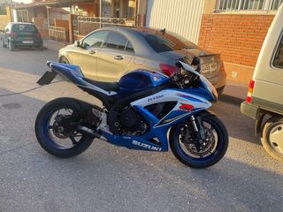 Suzuki GSXR 600 K8