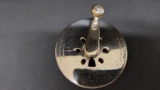 Antiguo Afilador de Cuchillas de Afeitar (1940s)