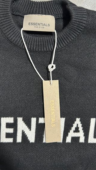 Sudadera ESSENTIALS Negra