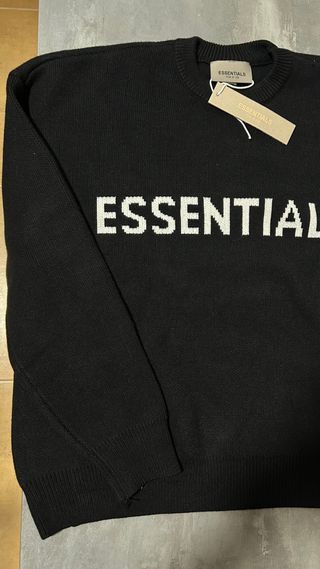 Sudadera ESSENTIALS Negra