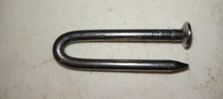 Clavos curvos para pesca, postes y más
