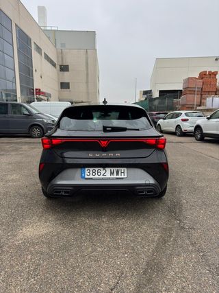 CUPRA León 1.5 eTSI 110kW (150CV) DSG