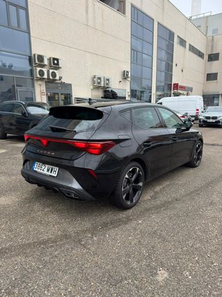 CUPRA León 1.5 eTSI 110kW (150CV) DSG