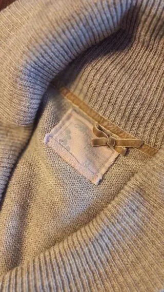 Lote de 5 jerseys y 1 cardigan tallas L y M