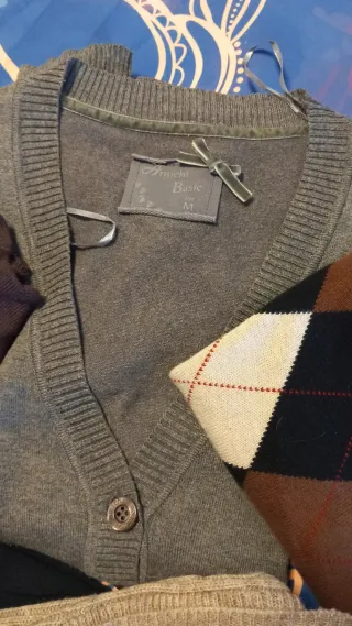 Lote de 5 jerseys y 1 cardigan tallas L y M