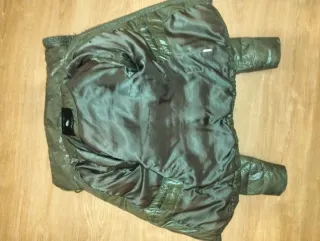 Cazadora acolchada ZARA verde