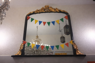 Espejo Antiguo Marco Negro y Dorado