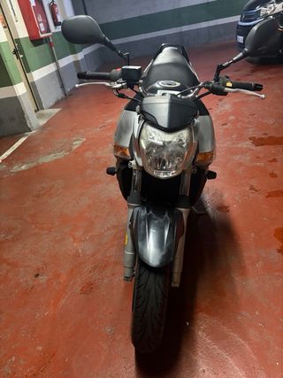 Suzuki GSR 600 2008