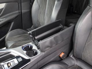 PEUGEOT 3008 2.0BLUEHDI 133KW GT AUTO S&S 180 5P