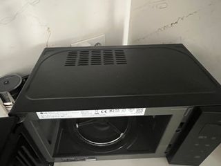 Microondas LG MH6032GAS Negro