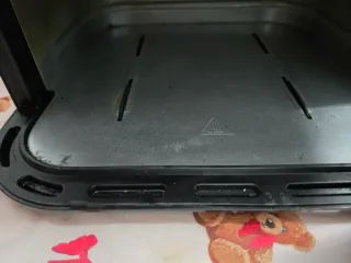 Freidora de aire Mandine negra