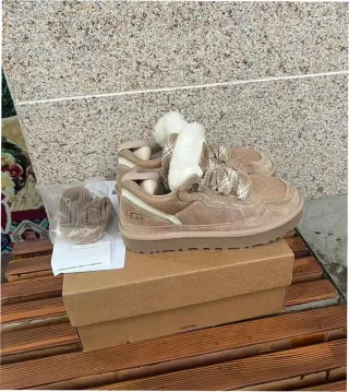 UGG Lowmel Zapatillas Beige Talla 40