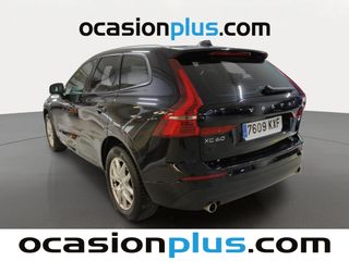 Volvo XC60 2.0 T4 Momentum Auto 140 kW (190 CV)