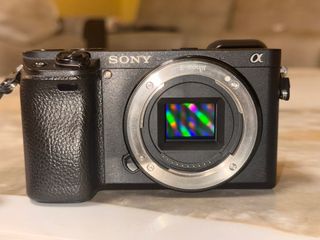 Sony Alpha a6400 Kit + Accesorios