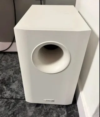 Subwoofer Canton Blanco. Impecable!!