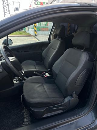 PEUGEOT 207 Peugeot 207 Business Line 1.4 75