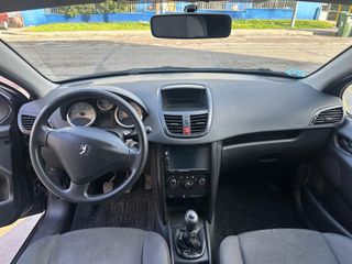 PEUGEOT 207 Peugeot 207 Business Line 1.4 75