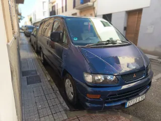 Mitsubishi Space Gear 1999