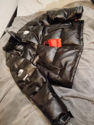 Chaqueta The North Face Supreme Negra