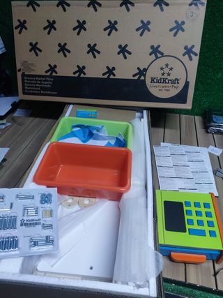 KidKraft Supermercado Juguete de Madera con Caja Registradora, Tienda de Juguete, Juguetes niños 3+ años (53017)