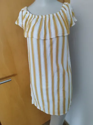 Vestido blanco y amarillo a rayas