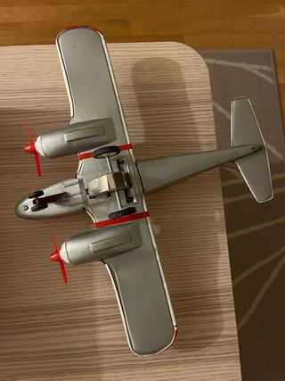 Avión bimotor Piper Aztec