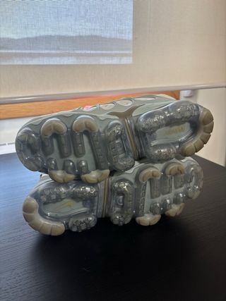 Nike Air Vapormax Plus Gris