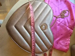 Bolso Lola Casademunt Corazón Dorado