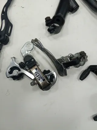Lote componentes bicicleta: cambios, frenos