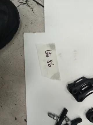 Lote componentes bicicleta: cambios, frenos