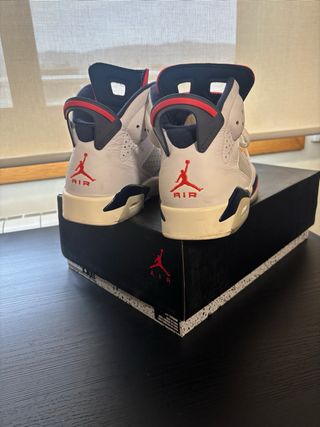 Nike Air Jordan Retro 6 Blancas
