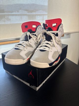 Nike Air Jordan Retro 6 Blancas