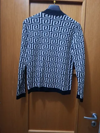 Maglia donna con bottoni dorati