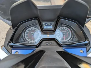 Honda Forza 125 Maxiscooter, scooter