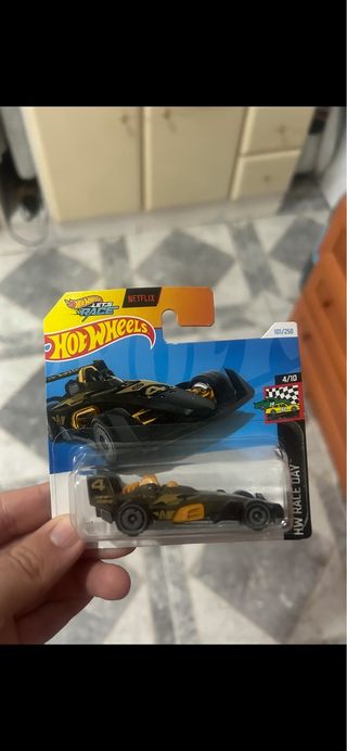 Hot Wheels Netflix Race Day