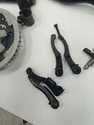 Lote componentes bicicleta: platos, frenos, manill