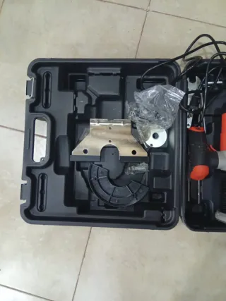 Fresadora BLACK+DECKER 1200W con maletín