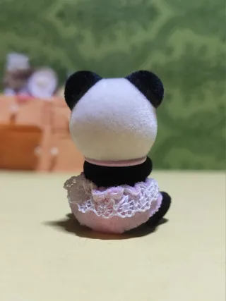 Sylvanian Families Panda Bebé Clara