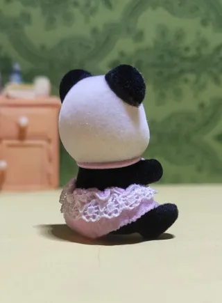 Sylvanian Families Panda Bebé Clara
