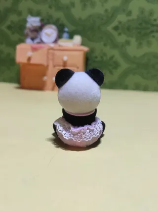 Sylvanian Families Panda Bebé Clara