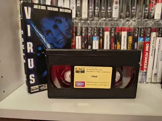 Película VHS Virus (Sci-Fi, Terror)