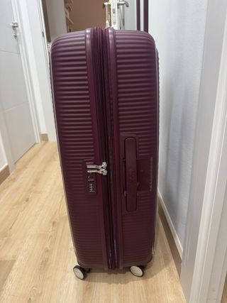 Maleta Grande American Tourister Morada