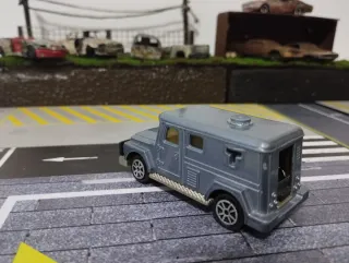 Majorette furgón blindado 1/57 n° 204