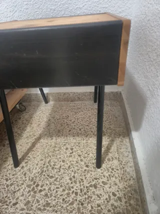 Mesita de noche Ikea madera y metal