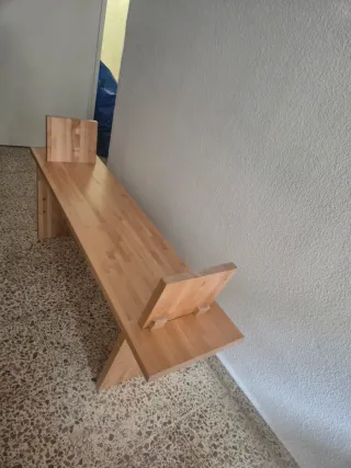 Banco de madera para zapatos