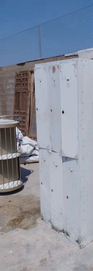 Taquilla metálica blanca 6 puertas