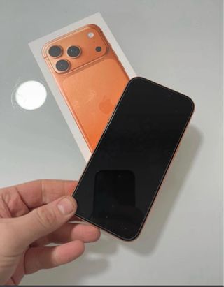iPhone 17 Pro Arancione