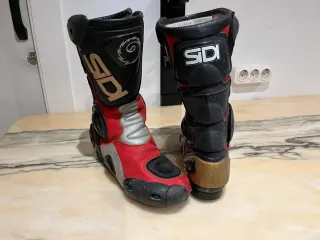 Botas Sidi Moto Negras y Rojas